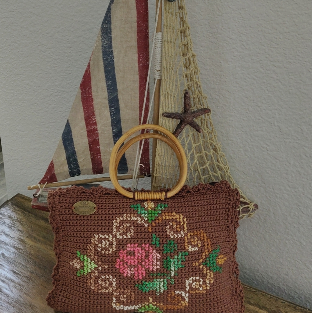 Mini Embroidered %100 Handmade Crochet š§¶Hand Bag - Picture 9 of 13